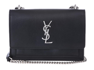 SAINT LAURENT, VÄSKA, Mini Sunset Wallet on Chain, svart kalvskinn, silverfärgade beslag, 17x12x4 cm. Very Goo på auktion i Stockholm, Stockholms län hos Kaplans Auktioner