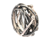 BJØRG, ring, The Big Nest, sterlingsilver, delvis oxiderad, rosenslipade diamanter, stl 19 mm, vikt 11,4 g. på auktion i Stockholm, Stockholms län hos Kaplans Auktioner