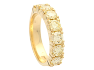 ALLIANSRING, 18K guld, 7 briljantslipade diamanter 1,72 ctv, Fancy Light-Fancy Yellow/VVS-SI, Kaplans Safir, S på auktion i Stockholm, Stockholms län hos Kaplans Auktioner