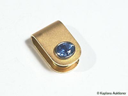 Smycken, HÄNGE, 18K guld med ovalslipad safir, i auktion: Julklapps – Lördag 10 december 2005