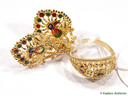 Pantvaror, Ring, Ø16 1/2, i auktion: Pant – Måndag 12 december 2005