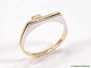 Smycken, RING, 18K guld / vitguld, i auktion: Klassiska – Lördag 27 februari 2010