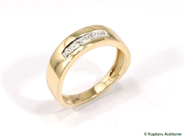 Smycken, RING, 18K guld, i auktion: Klassiska – Lördag 27 februari 2010