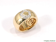Smycken, RING, 18K guld, i auktion: Klassiska – Lördag 27 februari 2010