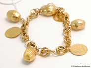 Pantvaror, Armband, 19cm skadad, i auktion: Pant – Tisdag 21 februari 2006