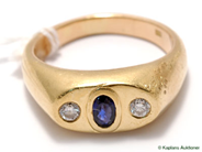 Pantvaror, Klackring, med blå sten och diamanter 2x ca 0,12ct 18K Ø 21 1/4 (något sliten) 15,5g, i auktion: Pant – Tisdag 21 mars 2006