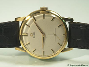 Klockor, OMEGA, herrur, i auktion: Klockor – Lördag 1 april 2006