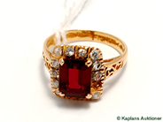 Pantvaror, Ring, defekt sten saknas 18K 3,9 g, i auktion: Pant – Tisdag 30 maj 2006