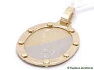 Pantvaror, Hänge, 18K röd-/ vitguld graverat 7,6g, i auktion: Pant – Tisdag 1 augusti 2006