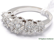 Pantvaror, Ring, med diamanter 1xca 0,10ct 6xca 0,04ct 2xca 0,05ct 12xca 0,02ct 2xca 0,03ct 12xca 0,01ct 18K 6g, i auktion: Pant – Tisdag 1 augusti 2006
