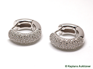 Smycken, ÖRHÄNGEN, 14K vitguld med 140briljanter ca 1,40 ctv ca W/VS-SI, i auktion: Moderna – Lördag 11 november 2006