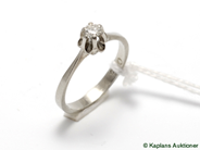 Pantvaror, Ring, Diamantring 18K ingraverat 0,16 ct vitguld Ø 17 1/4 2,4 g, i auktion: Pant – Tisdag 30 januari 2007