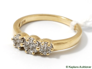 Pantvaror, Ring, med diamanter 21xca 0.01ct 18K Ø18 3,6g, i auktion: Pant – Tisdag 27 mars 2007