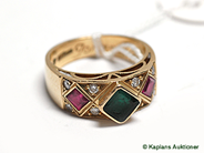 Pantvaror, 1 Ring med färgade stenar & diamanter ca 0,16ct, stl:17, i auktion: Pant – Torsdag 3 maj 2007