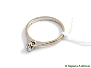 Pantvaror, Ring, med diamant (1x ca 0,21ct enligt gravyr) Ø 18 1/4. 2,7g vitguld 18K, i auktion: Pant – Tisdag 8 april 2008