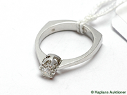 Pantvaror, Ring, 18K vitguld med diamant 1xca 0,35ct piké Ø17 4,2g, i auktion: Pant – Tisdag 17 juni 2008