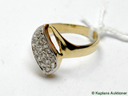 Pantvaror, Ring, 14K med stenar Ø18 2,7g, i auktion: Pant – Tisdag 17 juni 2008