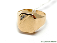 Pantvaror, Klackring, 18K med diamant 1xca 0,01ct Ø18 5,1g, i auktion: Pant – Tisdag 17 juni 2008
