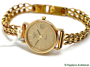 Pantvaror, Damur, Midsize Longines Quartz i stål med metallarmband, i auktion: Pant – Tisdag 17 juni 2008