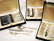 Pantvaror, Nysilver, 36 Delar matbestick i etuier, i auktion: Pant – Tisdag 16 september 2008