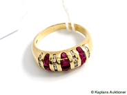 Pantvaror, Ring, med stenar defekt sten saknas 18K 6,5 g, i auktion: Pant – Tisdag 16 september 2008