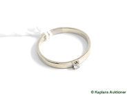 Pantvaror, Ring, vitguld med diamant 1xca.0,05ct 18K Ø18 2,2g, i auktion: Pant – Tisdag 28 oktober 2008
