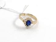 Pantvaror, Ring, 14K med stenar Ø18 3,1 g, i auktion: Pant – Tisdag 11 augusti 2009