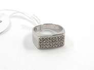 Pantvaror, Ring, 18K vitguld, i auktion: Pant – Tisdag 11 augusti 2009