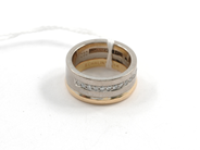 Pantvaror, Ring, 18K med diamanter 16xca0,02ct, i auktion: Pant – Tisdag 11 augusti 2009