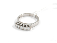 Pantvaror, Ring 18K, Vitguld med diamanter, i auktion: Pant – Tisdag 11 augusti 2009