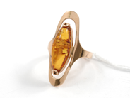 Pantvaror, Ring 14K, med sten, i auktion: Pant – Tisdag 11 augusti 2009