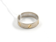 Pantvaror, Ring 14K, Vitguld/Rödguld, i auktion: Pant – Tisdag 11 augusti 2009