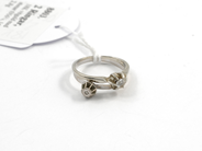Pantvaror, 2 Ringar, 18K vitguld med stenar Ø16¼, i auktion: Pant – Tisdag 11 augusti 2009