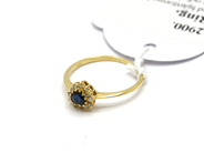 Pantvaror, Ring, med hjärtformad blå sten och diamanter 12xca0,01ct 18K Ø17 1/4 1,6g, i auktion: Pant – Tisdag 19 januari 2010