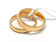 Pantvaror, Parti guld, 18K graverat 10,1g, i auktion: Pant – Tisdag 16 november 2010