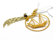 Pantvaror, Hängen, 14K 2st varav ett med röd sten 3,4g, i auktion: Pant – Tisdag 16 november 2010