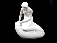 Pantvaror - Skulptur, Porslinsskulptur Royal Copenhagen (Edward Eriksen) Höjd: ca 22cm Bredd: ca 18cm Djup ca 11cm - View 1