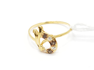 Pantvaror, Ring, med stenar 21K Ø 17 1/2 1,6 g, i auktion: Pant – Tisdag 22 november 2011