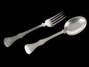 Pantvaror, Bestick, graverade, i auktion: Pant – Tisdag 22 november 2011