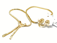 Pantvaror, Halscollier, med stenar 41cm 1 Par Örhängen med stenar 18K 32,4g, i auktion: Pant – Tisdag 22 november 2011