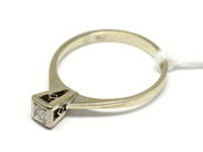 Pantvaror, Ring, 18K vitguld med diamant 0,07ct Ø173/4 2,5g, i auktion: Pant – Tisdag 22 november 2011