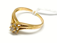 Pantvaror, Ring, 18K med stenar Ø16 2,4g, i auktion: Pant – Tisdag 22 november 2011