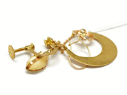 Pantvaror, Örhängen, 2st 18K 2,8g, i auktion: Pant – Tisdag 22 november 2011