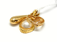 Pantvaror, Berlocker, 3st 18K 2,5g, i auktion: Pant – Tisdag 22 november 2011