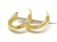 Pantvaror, Örhängen, ett par 18K 2,4g, i auktion: Pant – Tisdag 22 november 2011