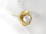 Pantvaror, Örhänge, 1st med sten trasig 18K 0,7g, i auktion: Pant – Tisdag 22 november 2011