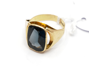 Pantvaror, Ring, med sten bucklig 14K 6g, i auktion: Pant – Tisdag 22 november 2011