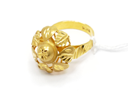 Pantvaror, Ring, bucklig 21K 4,6g, i auktion: Pant – Tisdag 22 november 2011