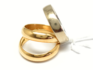 Pantvaror, Parti Guld, graverat 18K 17,1g, i auktion: Pant – Tisdag 22 november 2011