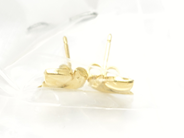 Pantvaror, Örhängen, 1par 18K 0,5g, i auktion: Pant – Tisdag 22 november 2011